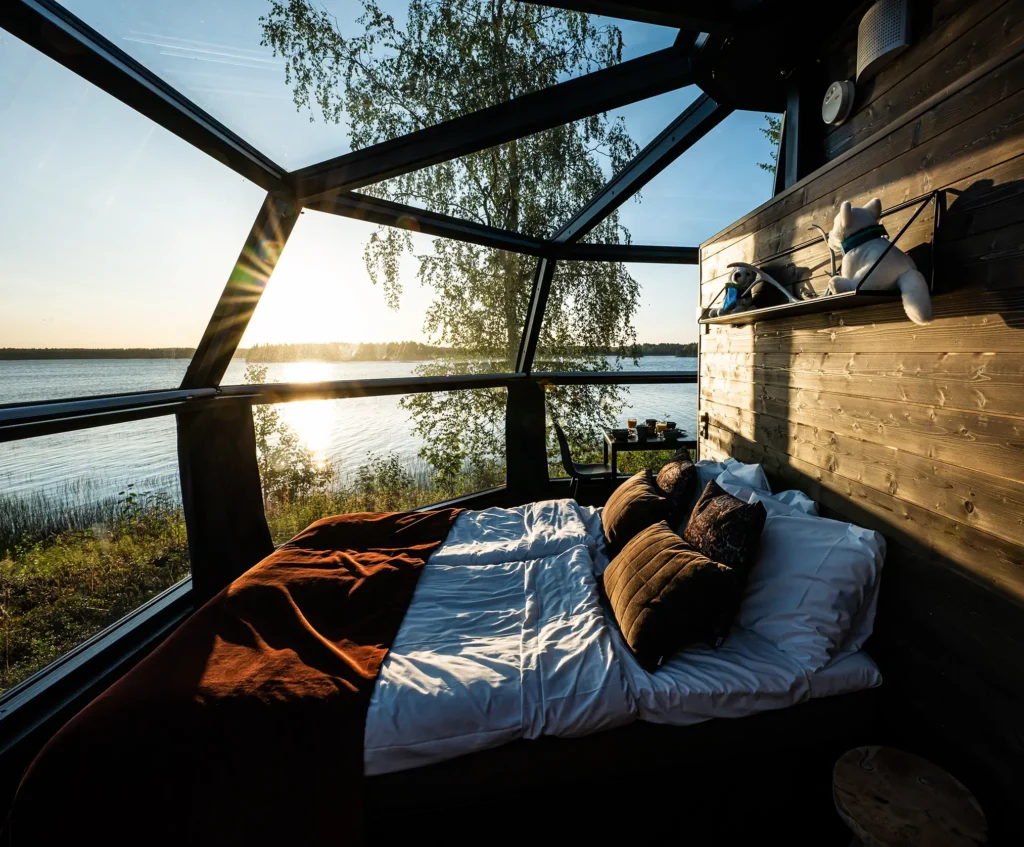 北極狐極光玻璃屋 (Arctic Fox Igloos)